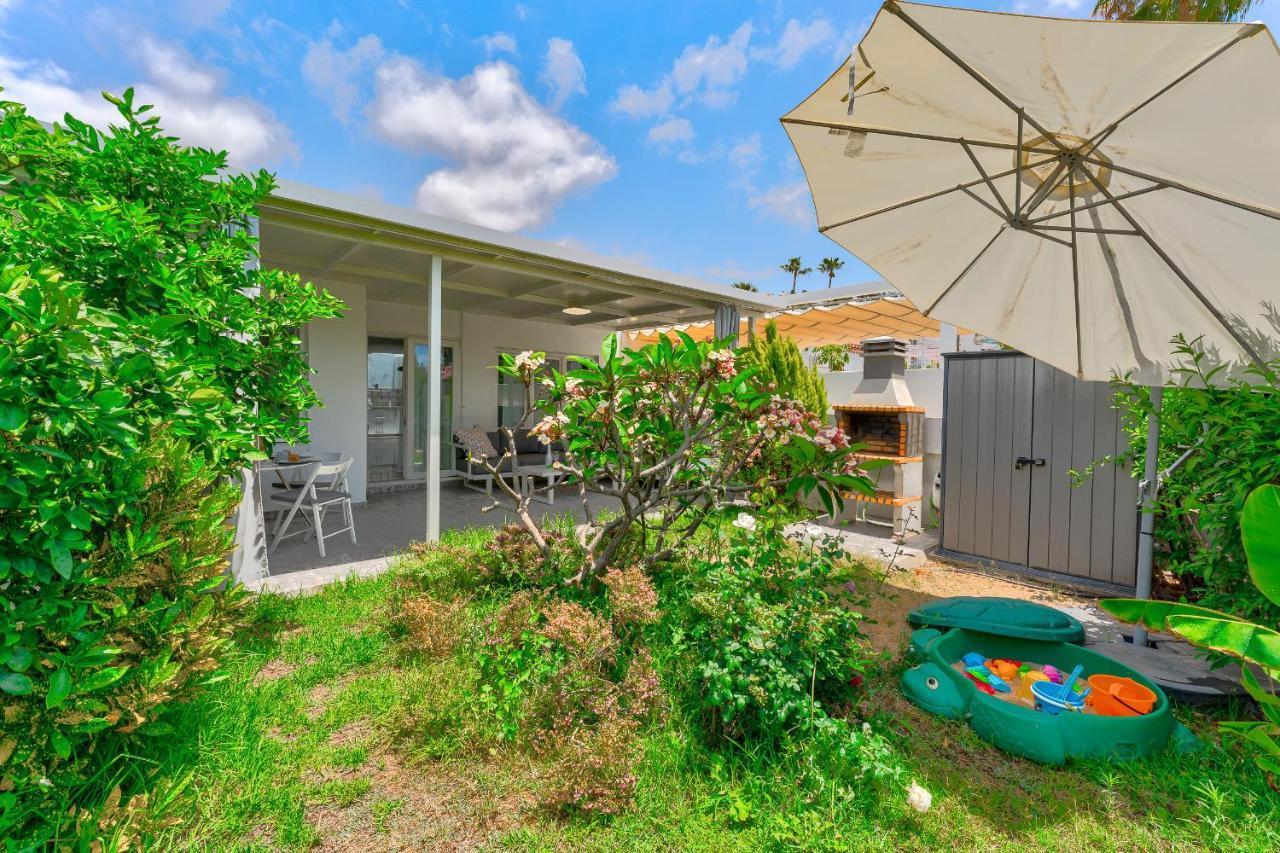 Beautiful Bungalow In Island Village 阿德耶 外观 照片